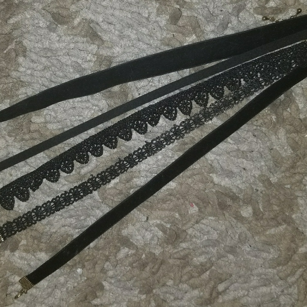 chokers